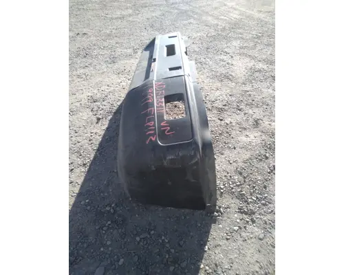 FREIGHTLINER FLD BUMPER-COMPLETE