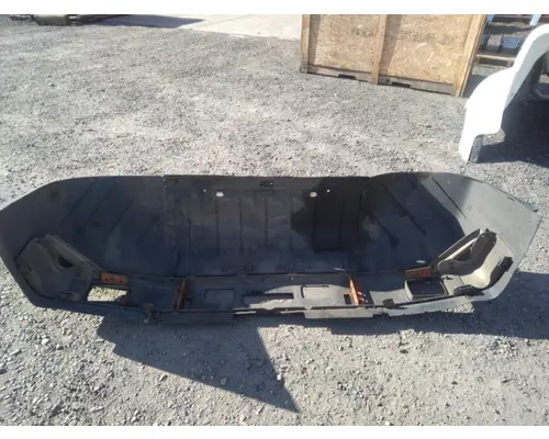 FREIGHTLINER FLD BUMPER-COMPLETE