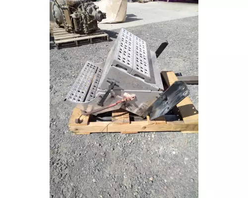 FREIGHTLINER FLD Battery BoxTray