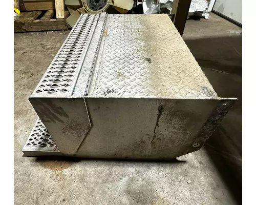 FREIGHTLINER FLD Battery BoxTray