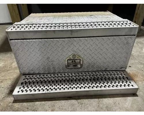 FREIGHTLINER FLD Battery BoxTray