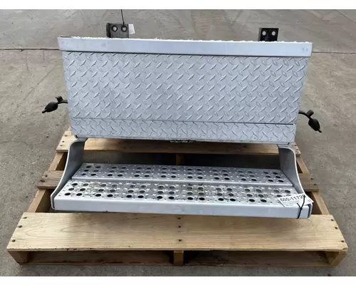 FREIGHTLINER FLD Battery Box