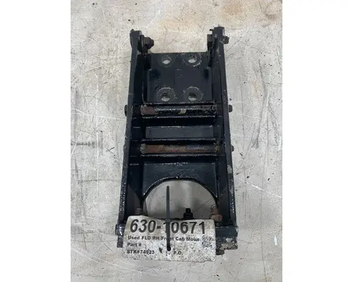 FREIGHTLINER FLD Cab Air Ride