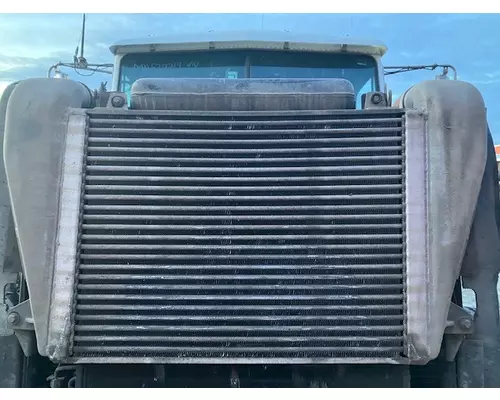 FREIGHTLINER FLD Charge Air Cooler (ATAAC)