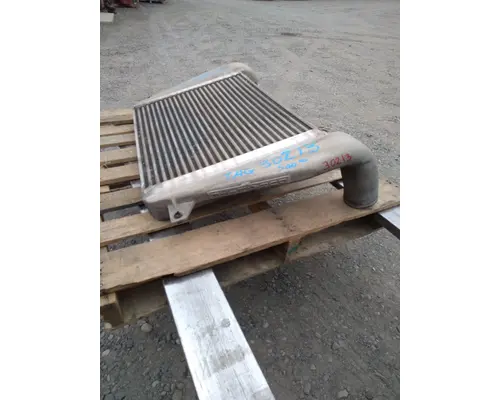 FREIGHTLINER FLD Charge Air Cooler (CAC)