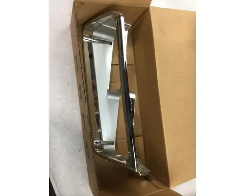 FREIGHTLINER FLD HEADLAMP BEZEL
