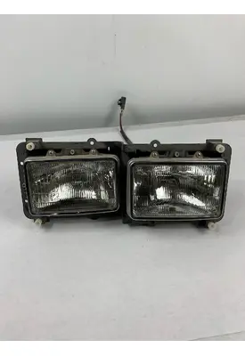 FREIGHTLINER FLD HEADLAMP