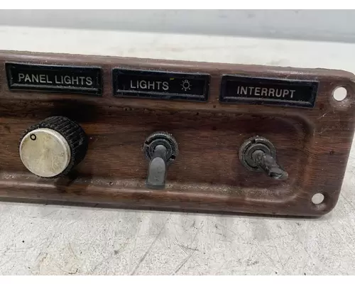 FREIGHTLINER FLD Switch Panel