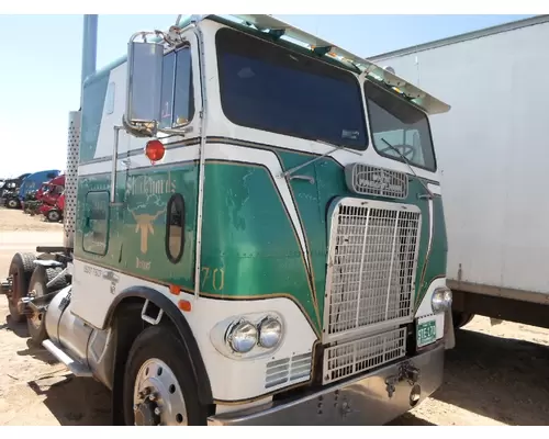 FREIGHTLINER FLT CABOVER Radiator