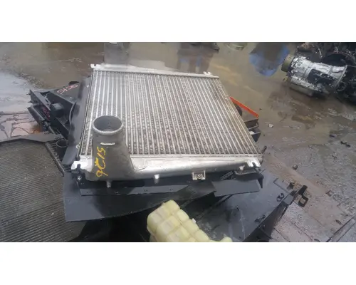 FREIGHTLINER FS65 CHASSIS Intercooler
