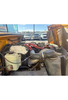 FREIGHTLINER FS65 Engine Assembly