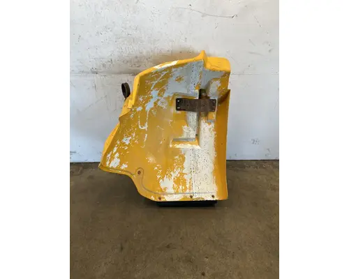 FREIGHTLINER FS65 Fender Extension