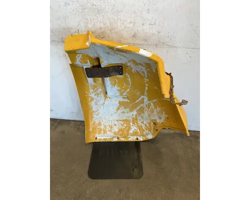 FREIGHTLINER FS65 Fender Extension