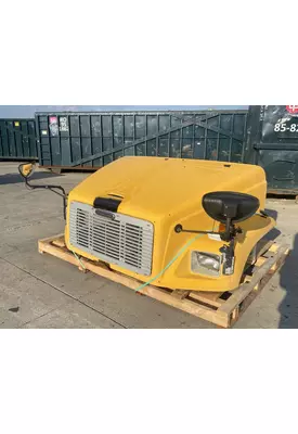 FREIGHTLINER FS65 Hood