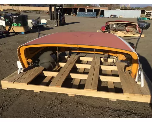 FREIGHTLINER FS65 Hood
