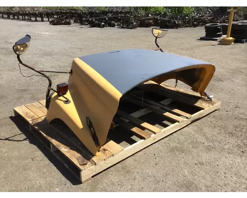 FREIGHTLINER FS65 Hood