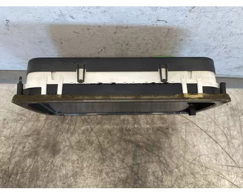 FREIGHTLINER FS65 Instrument Cluster