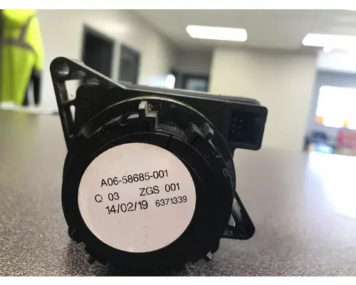 FREIGHTLINER HEADLAMP CONTROLS Electronic Parts, Misc.