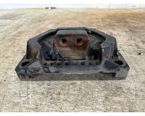 FREIGHTLINER LOR J26185 28 Engine Mounts