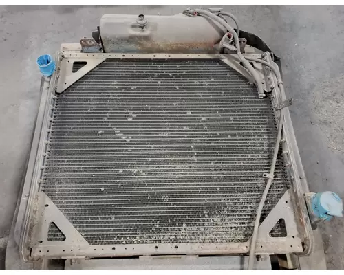 FREIGHTLINER Long Conv. Radiator