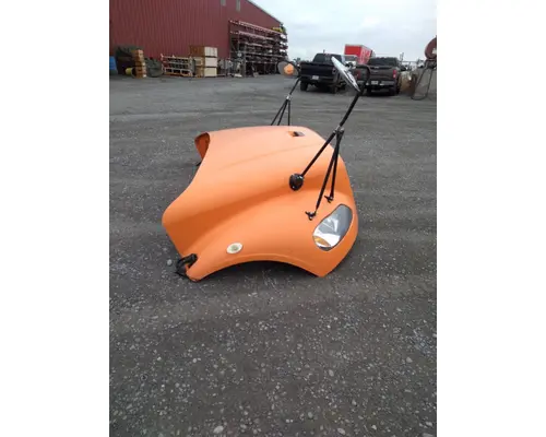FREIGHTLINER M-2 106 HOOD