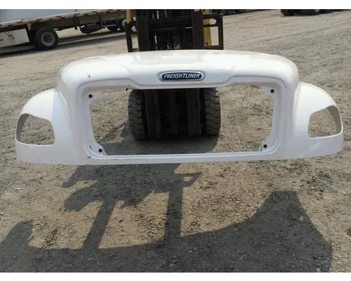 FREIGHTLINER M-2 106 HOOD