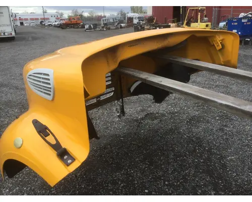 FREIGHTLINER M-2 112 HOOD