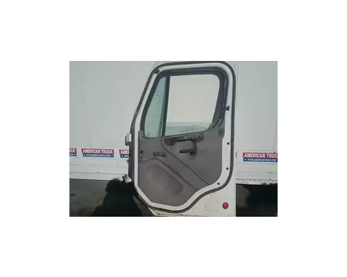 FREIGHTLINER M-2 BUSINESS CLASS Door Assembly, Front