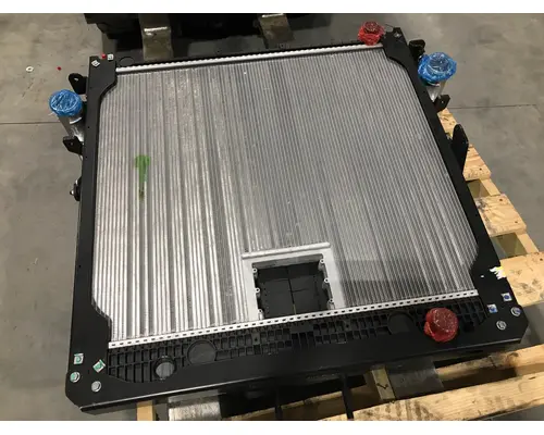FREIGHTLINER M-2  RADIATOR ASSEMBLY