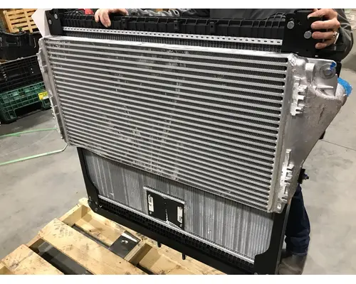 FREIGHTLINER M-2  RADIATOR ASSEMBLY