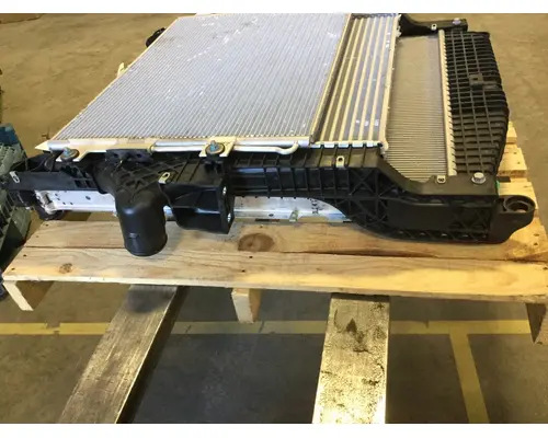 FREIGHTLINER M-2  RADIATOR ASSEMBLY