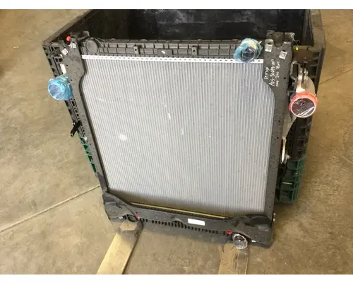 FREIGHTLINER M-2  RADIATOR ASSEMBLY