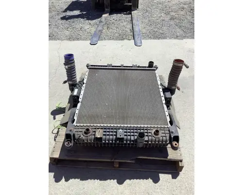 FREIGHTLINER M-2  RADIATOR