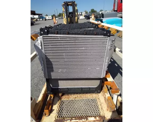 FREIGHTLINER M-2  Radiator