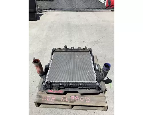 FREIGHTLINER M-2  Radiator