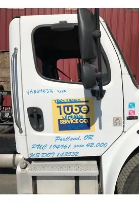 FREIGHTLINER M-2 DOOR-FRONT