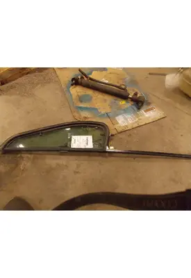FREIGHTLINER M-2 Door Glass, Front