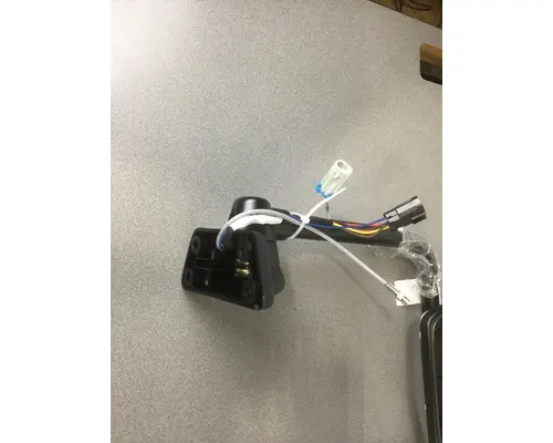 FREIGHTLINER M-2 MIRROR - DOOR