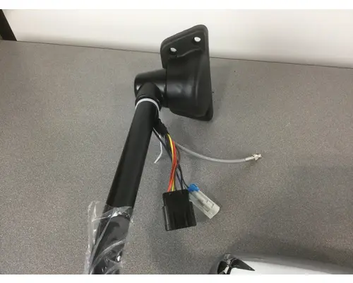 FREIGHTLINER M-2 MIRROR - DOOR