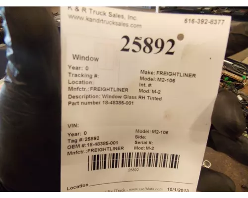 FREIGHTLINER M-2 Special Glass