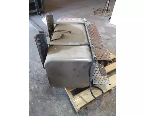 FREIGHTLINER M2 100 2003-2009 FUEL TANK
