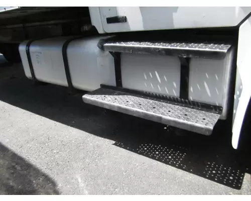 FREIGHTLINER M2 100 2003-2009 FUEL TANK