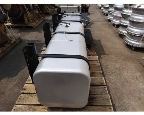 FREIGHTLINER M2 100 2003-2009 FUEL TANK