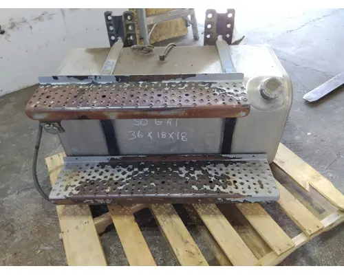 FREIGHTLINER M2 100 FUEL TANK