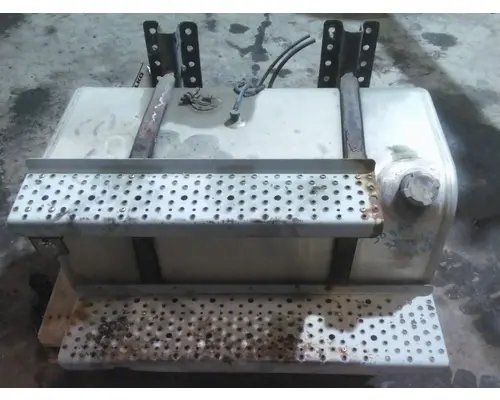 FREIGHTLINER M2 100 FUEL TANK