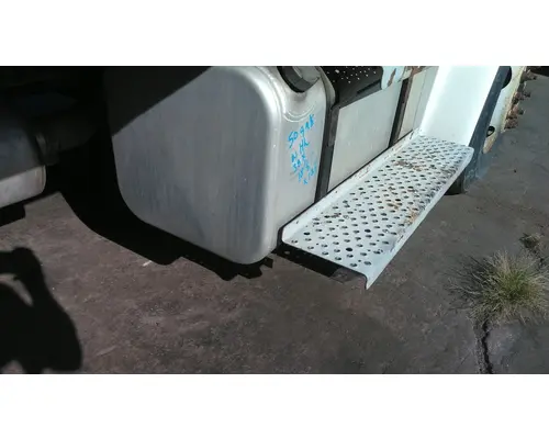 FREIGHTLINER M2 100 FUEL TANK