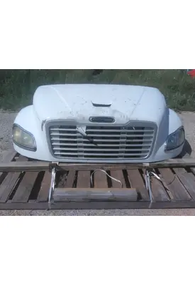 FREIGHTLINER M2 100 HOOD