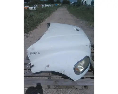 FREIGHTLINER M2 100 HOOD