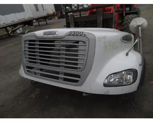 FREIGHTLINER M2-100 Hood