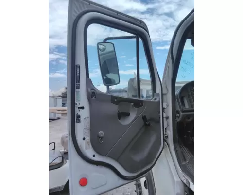 FREIGHTLINER M2 106 2002-2014 DOOR ASSEMBLY, FRONT